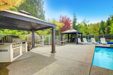 Pool Deck Cleaning